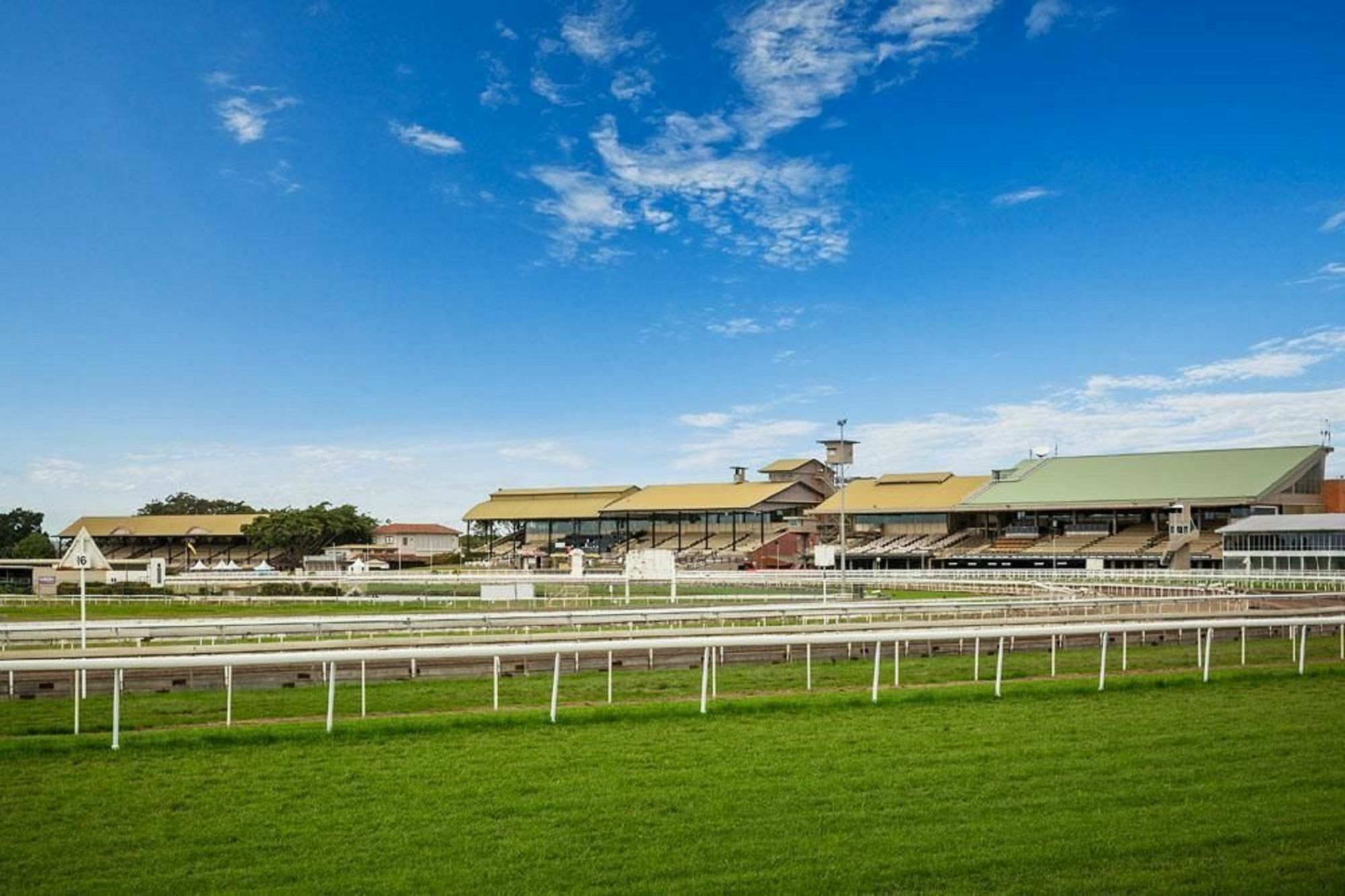 Quest Ascot 4*